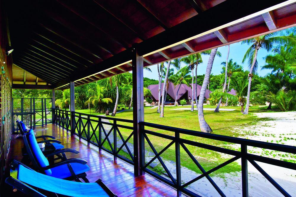 New Emerald Cove Hotel Baie Sainte Anne Exterior foto
